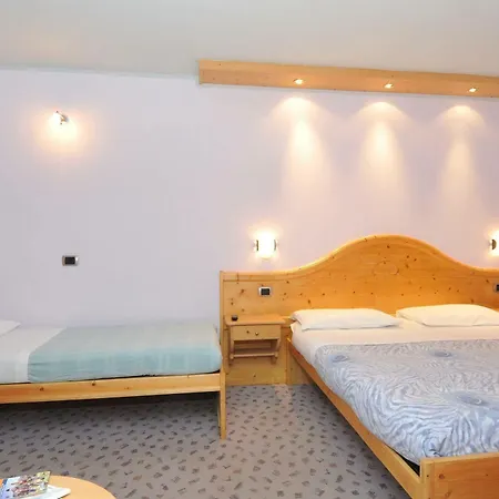 Valeria Hotel 3*